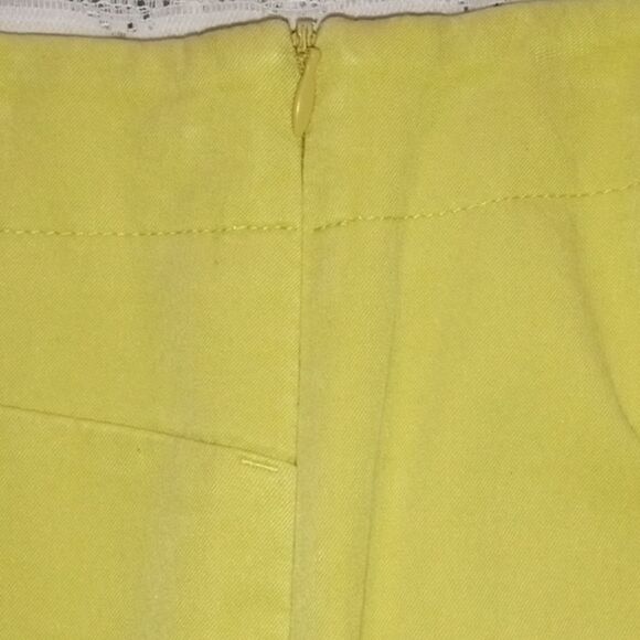 TALBOT'S Women's Heritage Stretch Capris - Picture 4 of 7